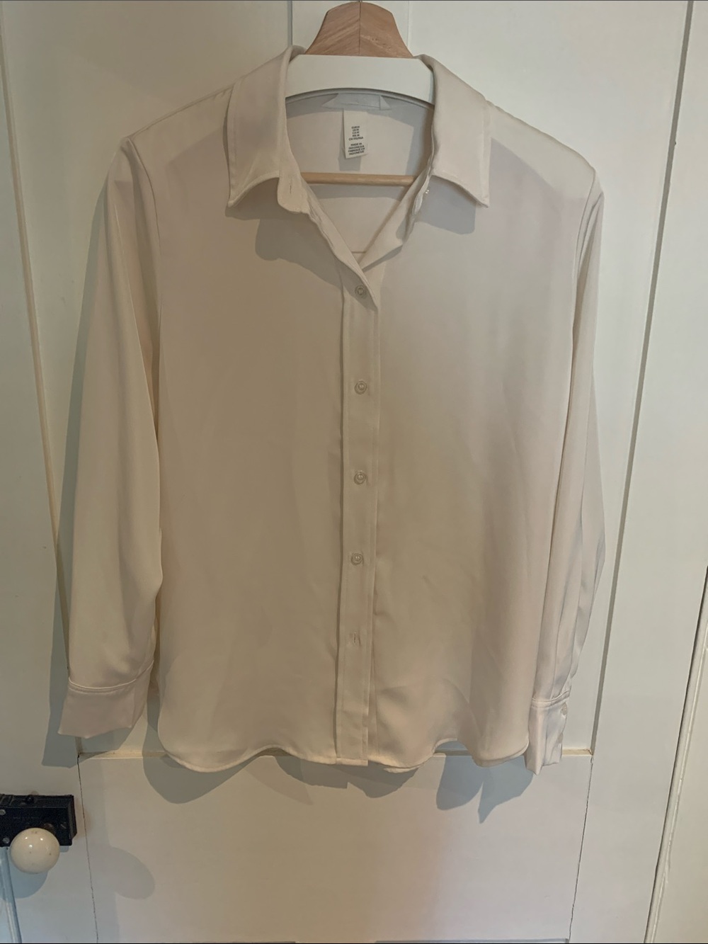 H&M Women's Cream Long-Sleeve Button-Down Blouse